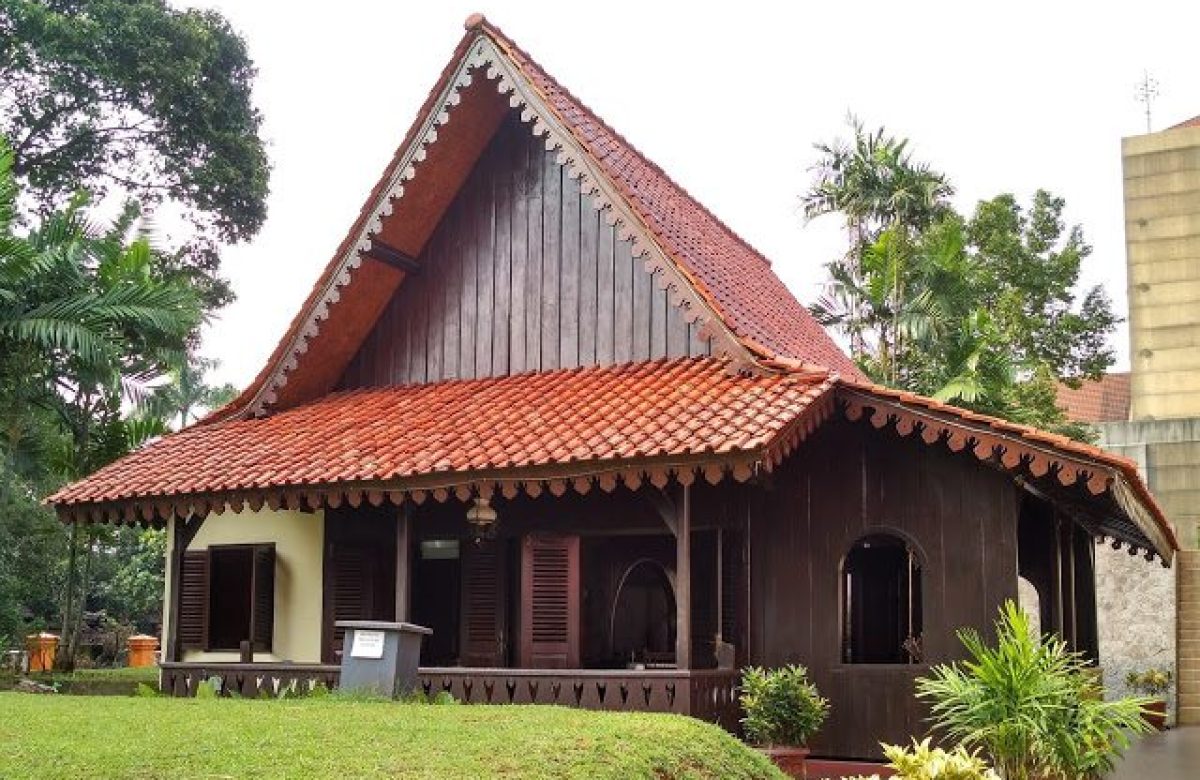 Rumah Adat Jakarta