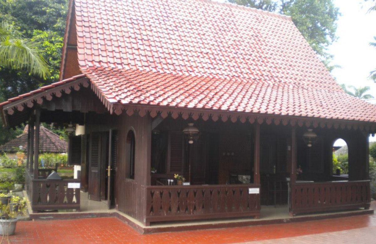 Rumah Adat Jakarta