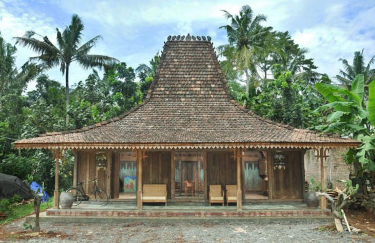 Rumah Adat Provinsi Jawa Tengah