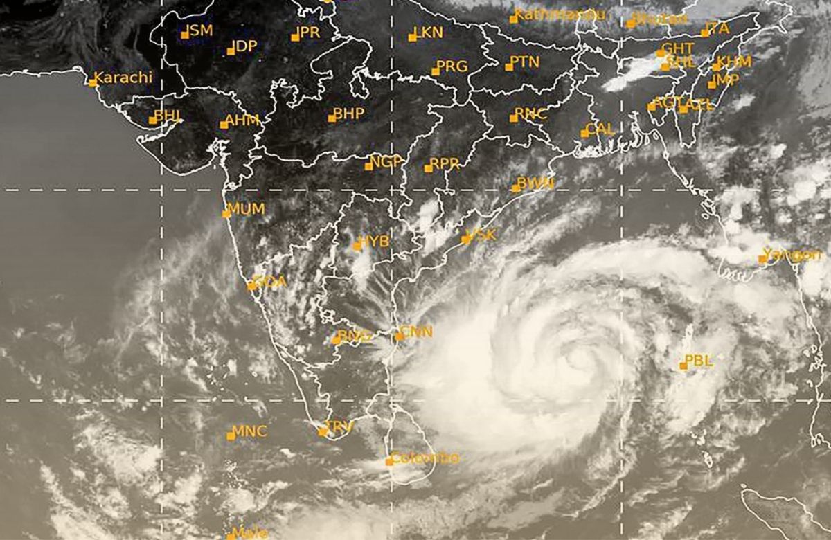 Ribuan Orang di Myanmar dan Bangladesh Dievakuasi Menghadapi Topan Mocha yang Mendekat