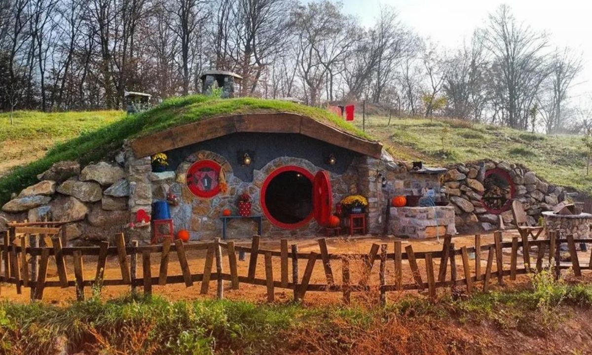 Desa Kresevo Hobbiton Wisata Baru di Perbukitan Bosnia yang Memikat Penggemar 'The Lord of the Rings'