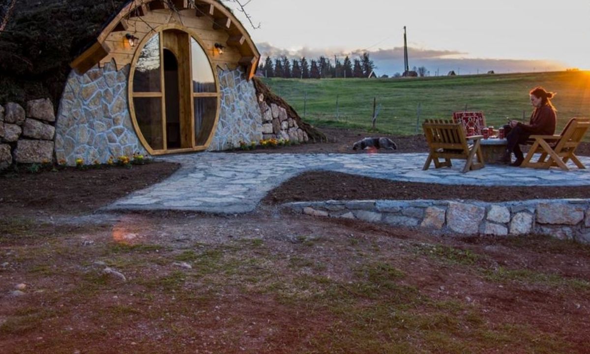 Kresevo Hobbiton Wisata Baru di Perbukitan Bosnia yang Memikat Penggemar 'The Lord of the Rings'