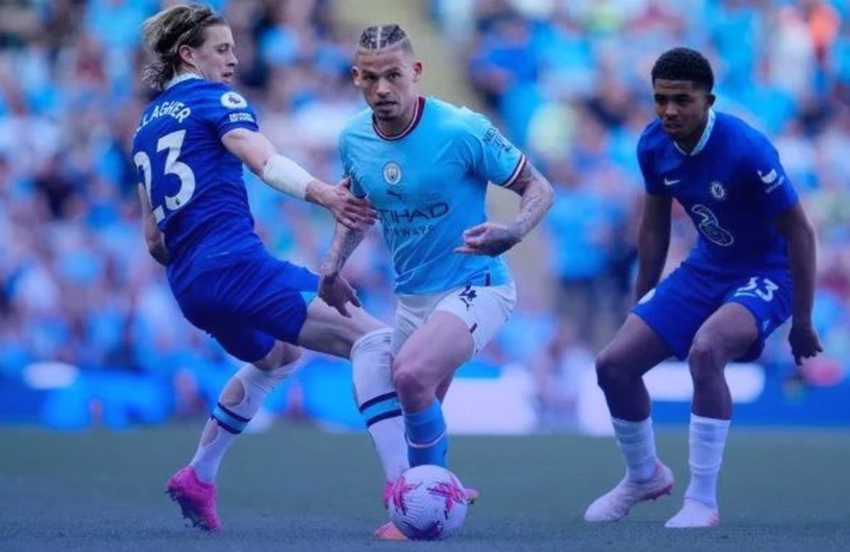 Pemain Bintang Manchester City Tolak Tawaran Menggiurkan! Keputusan Mengejutkan Kalvin Phillips untuk Tetap Bertahan di Klub Meski Minim Menit Bermain