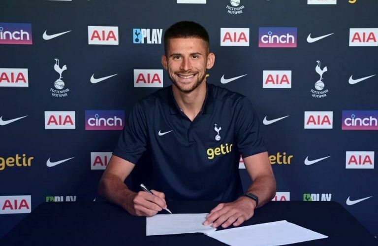 Kejutan di Balik Transfer Guglielmo Vicario ke Tottenham: Ayah Ungkap Proses Negosiasi Cepat dengan Pelatih Postecoglu!