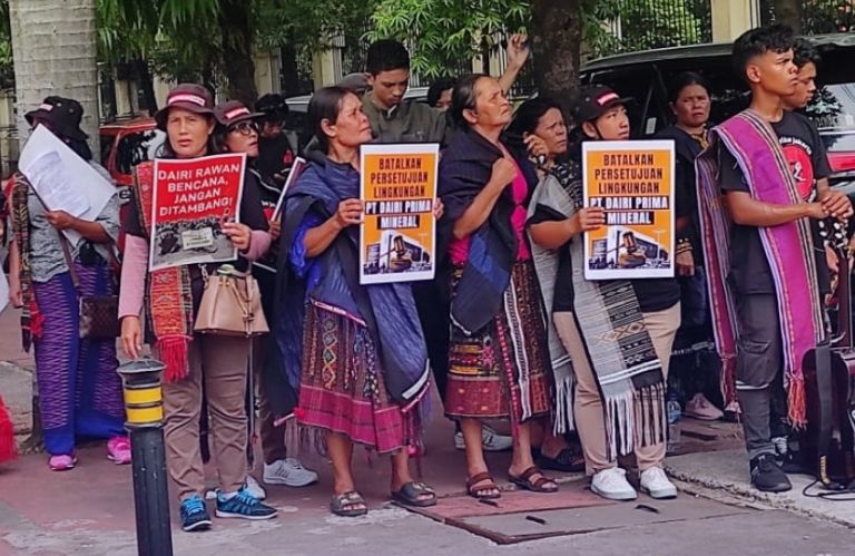 Ditipu KLHK, Warga Dairi Berjuang di PTUN Jakarta: Mangandung dan Tuntut Pembatalan Izin Tambang!