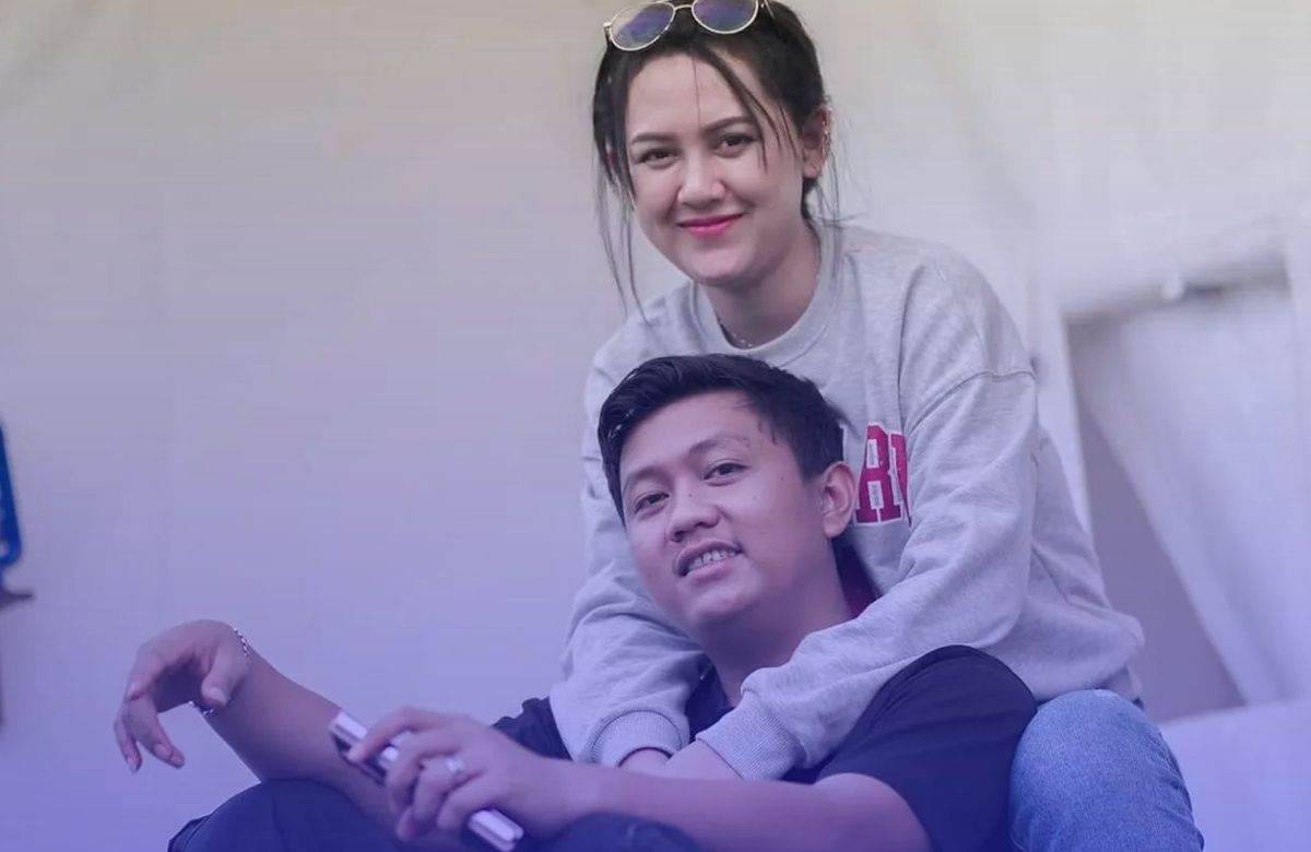 Cinta Terhalang Rintangan: Kisah Putus dan Temuan Cinta Baru Denny Caknan dan Happy Asmara