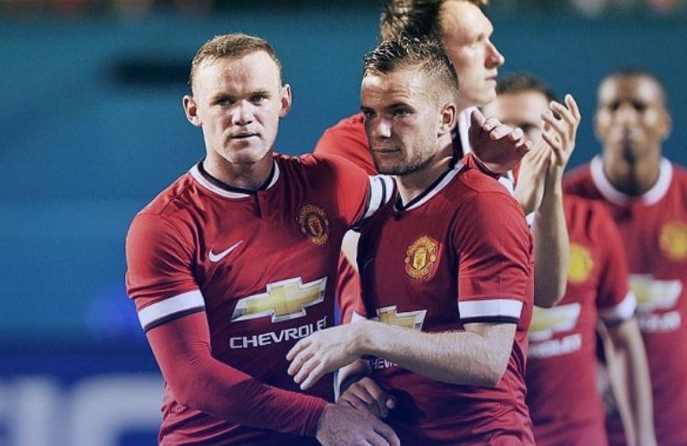 Sang Kapten Berhenti Berlayar: Tom Cleverley Gantung Sepatu Akibat Cedera Achilles