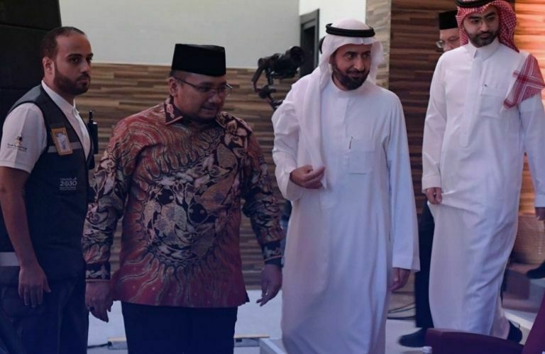 Menag Yaqut Temui Menteri Haji Saudi untuk Diskusikan Masalah dan Kemudahan Bagi Jemaah Haji Indonesia