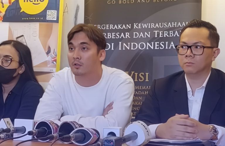 Rendy Kjaernett Mengakui Kesalahan dan Perjalanan Selingkuhnya