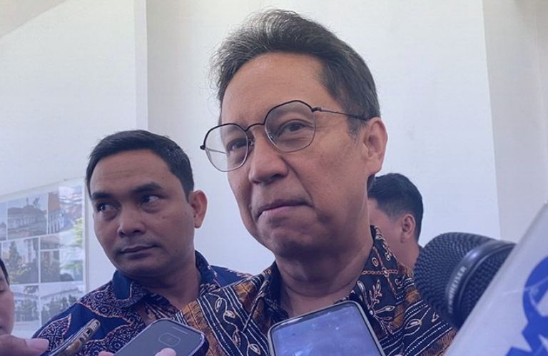 Menteri Kesehatan Tindak Tegas Perundungan terhadap Dokter Muda: Aturan Baru Disiapkan untuk Lindungi Profesionalisme dan Kesejahteraan Tenaga Kesehatan!